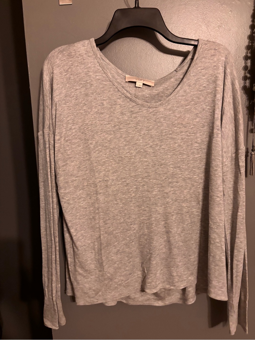 LOFT Heather Gray Long-Sleeve Crewneck Top